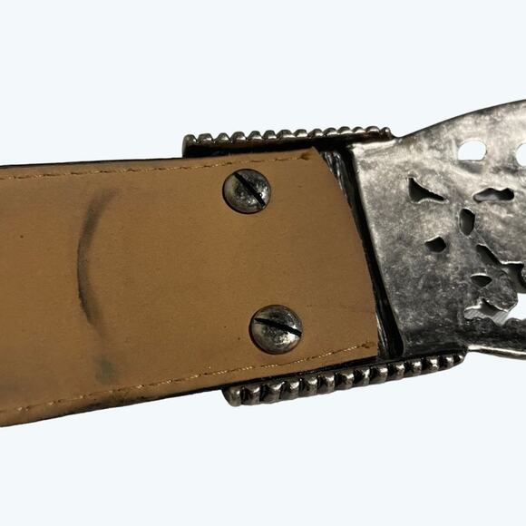 Runway Inspired · Size Small · Faux Leather Belt · Embroidered Floral Buckle - Picture 8 of 11